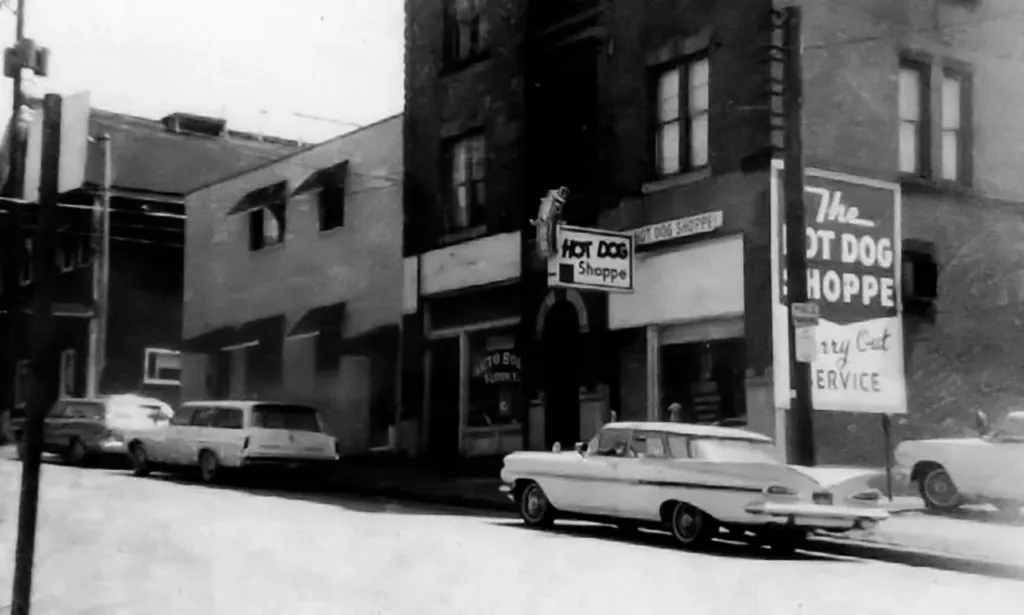 Hot Dog Shoppe in Warren celebrates customer appreciation day 